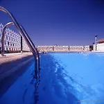 Ele Puerta De Monfrague 2*