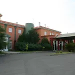 Ele Puerta De Monfrague Hotel 2*
