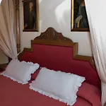 Ele Puerta De Monfrague