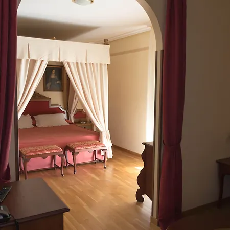 Hotel Ele Puerta De Monfrague Malpartida De Plasencia