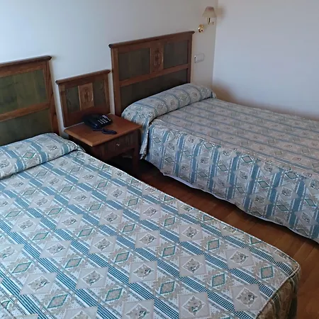 Hotell Ele Puerta De Monfrague Malpartida De Plasencia