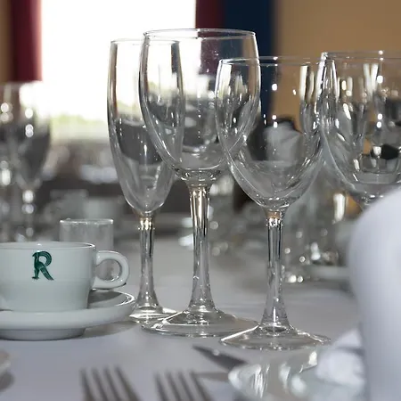 Ele Puerta De Monfrague Malpartida De Plasencia