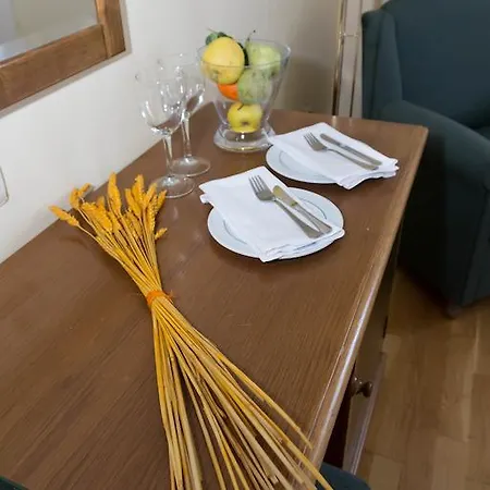 Ele Puerta De Monfrague 2*