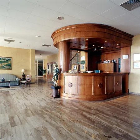 Hotel Ele Puerta De Monfrague Malpartida De Plasencia