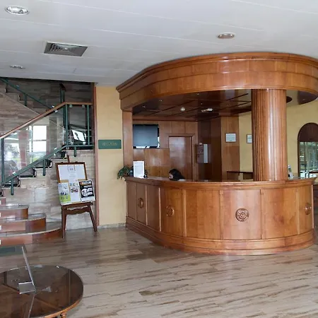 Hotel Ele Puerta De Monfrague Malpartida De Plasencia