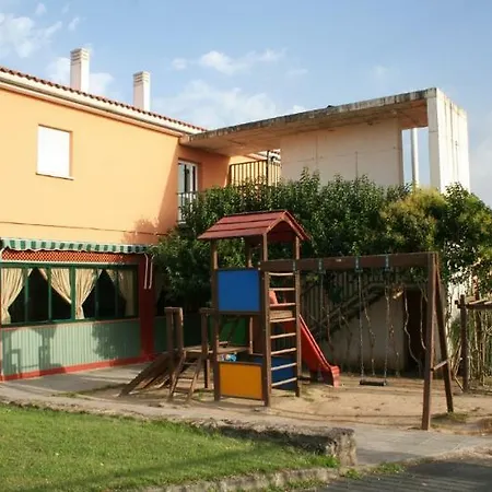 Hotel Ele Puerta De Monfrague 2*