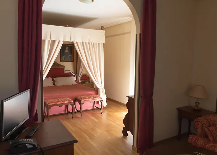 Hotel Ele Puerta De Monfrague Malpartida De Plasencia