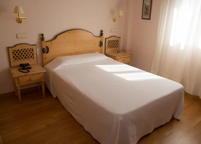 Ele Puerta De Monfrague 2* Malpartida De Plasencia