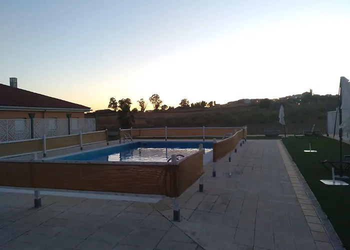 Ele Puerta De Monfrague Hotel 2*