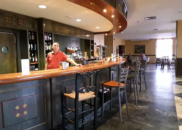 Ele Puerta De Monfrague Malpartida De Plasencia