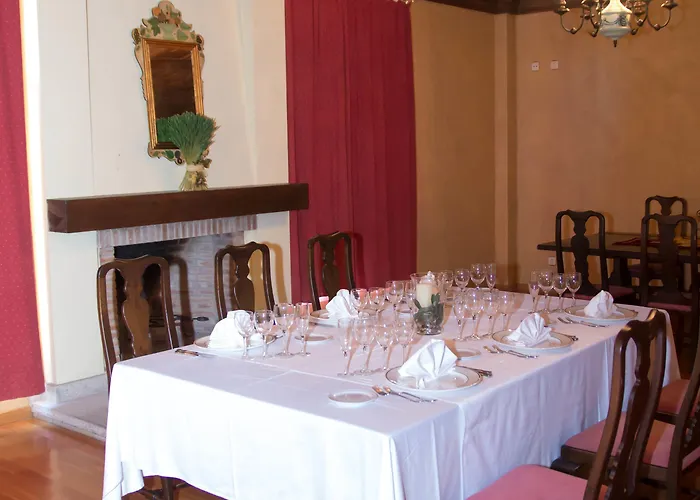 Hotel Ele Puerta De Monfrague Malpartida De Plasencia