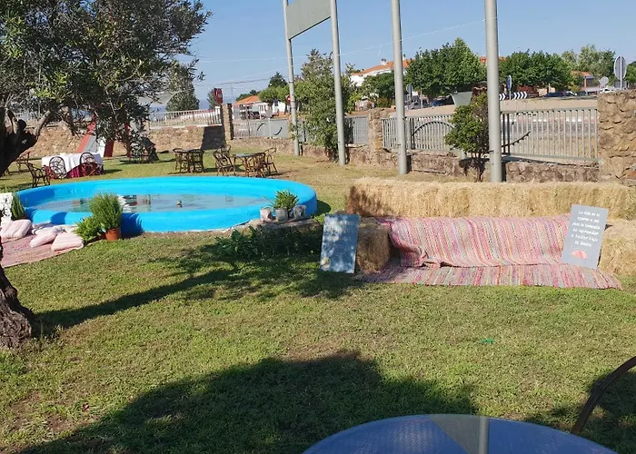 Hotel Ele Puerta De Monfrague 2*