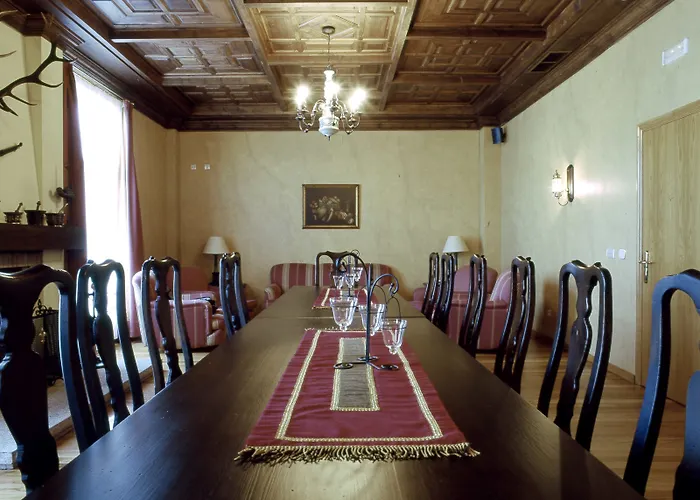 Ele Puerta De Monfrague Malpartida De Plasencia