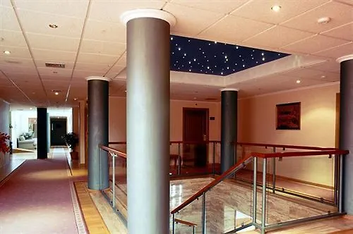 Ele Puerta De Monfrague Hotel 2*