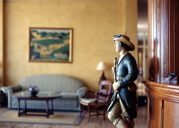 Ele Puerta De Monfrague 2*