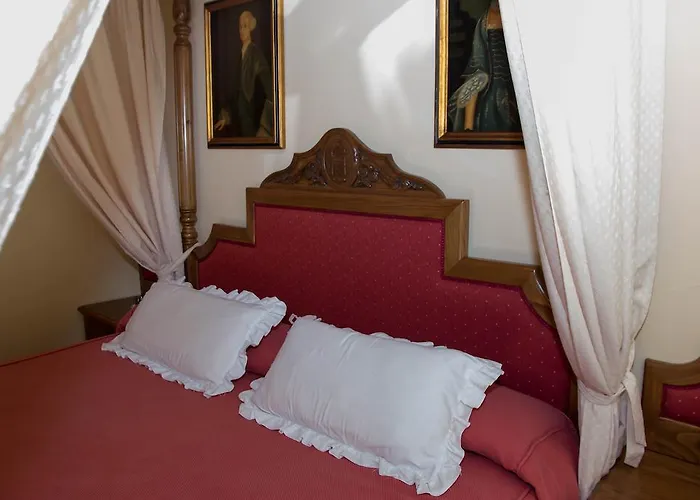 Ele Puerta De Monfrague