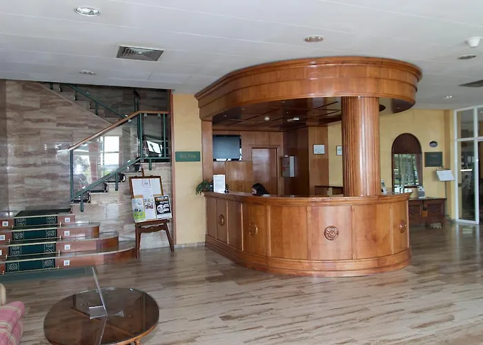 Hotel Ele Puerta De Monfrague Malpartida De Plasencia